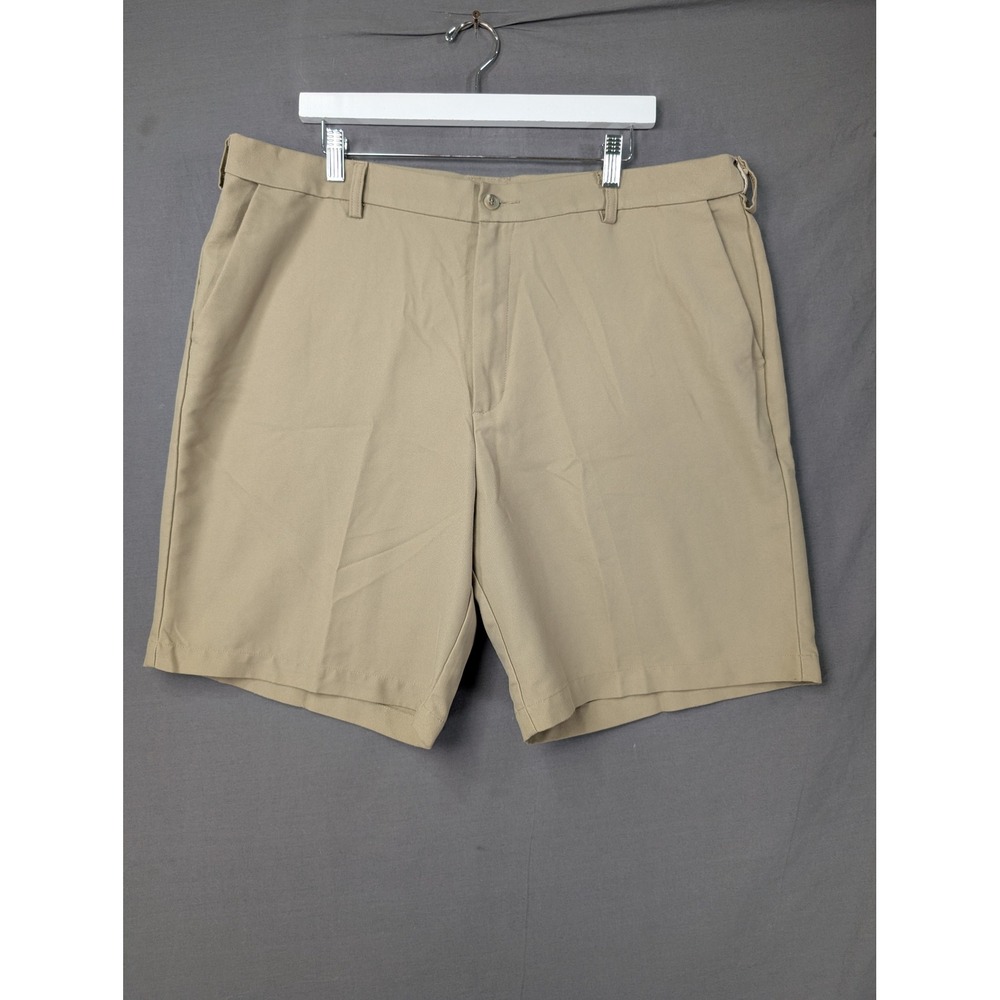 Dockers Golf Mens Backswing Shorts Tan Khaki Flat Front Relaxed Fit Size 40